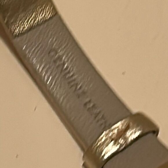 Kate Spade Gold Tone Watch Metallic Leather Band Minimalist Preppy Old Money - Picture 9 of 12